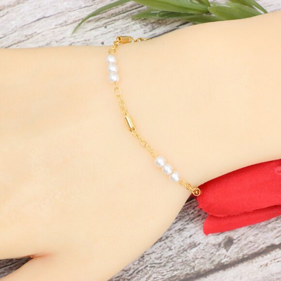 "Trendy Bracelet for Girls & Women – Cute, Adjustable & Gift-Ready | MLCRC1155 - Picture 3 of 10